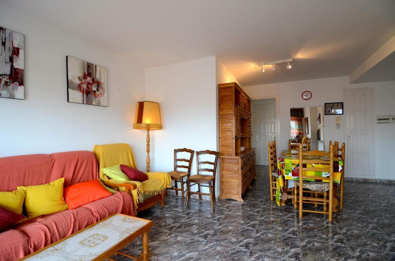 Mar Blau L'Escala Apartment Exterior photo